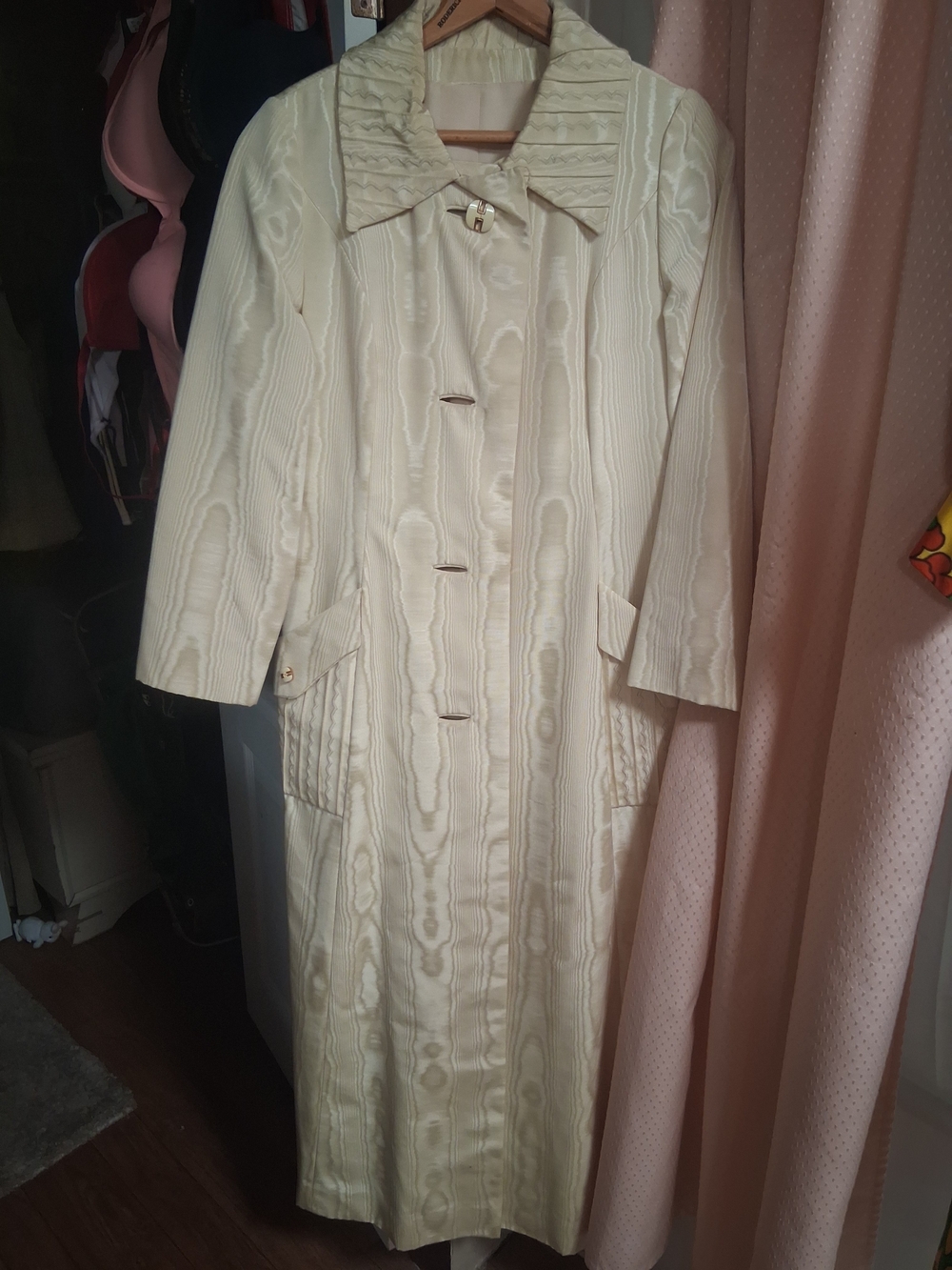 Women's Cream Long Trench Coat - Tailored Button-Front